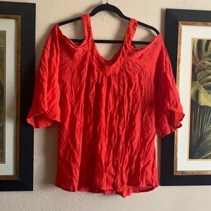 Red Cold Shoulder Flowy blouse size XL (15-17)